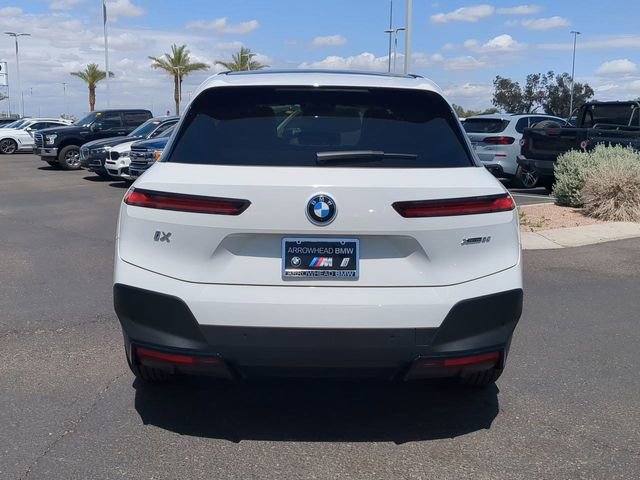 Used 2025 BMW iX xDrive50 w/ Convenience Package image 7
