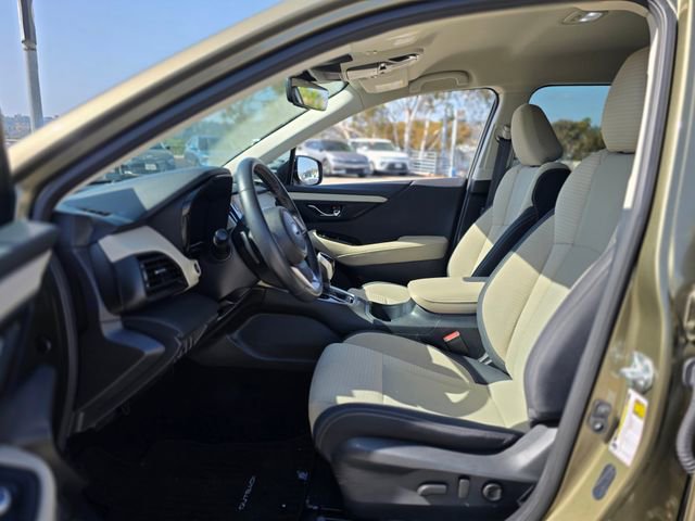 Used 2025 Subaru Outback Premium AWD/4WD image 14