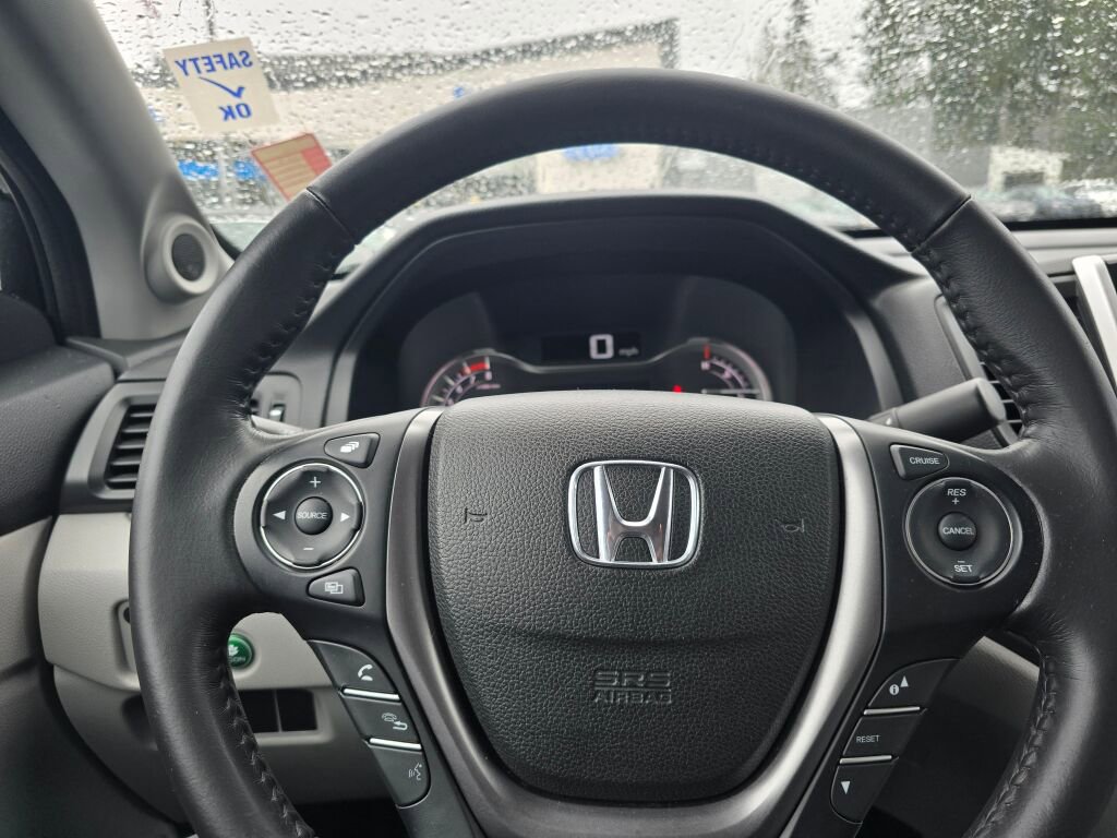 Used 2017 Honda Ridgeline RTL-T image 31