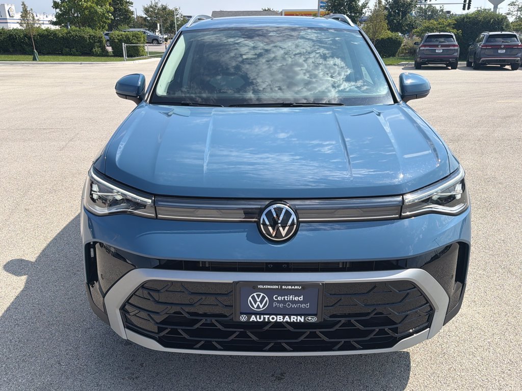 Certified 2025 Volkswagen Taos SEL AWD/4WD image 2