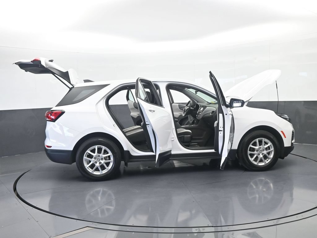 Used 2024 Chevrolet Equinox LS w/ Driver Confidence II Package FWD image 66