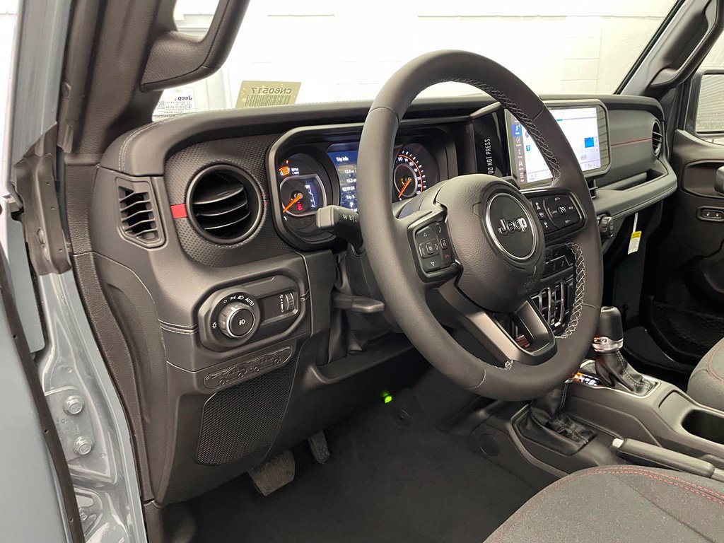New 2026 Jeep Wrangler Unlimited Rubicon w/ Whitecap Package AWD/4WD image 14