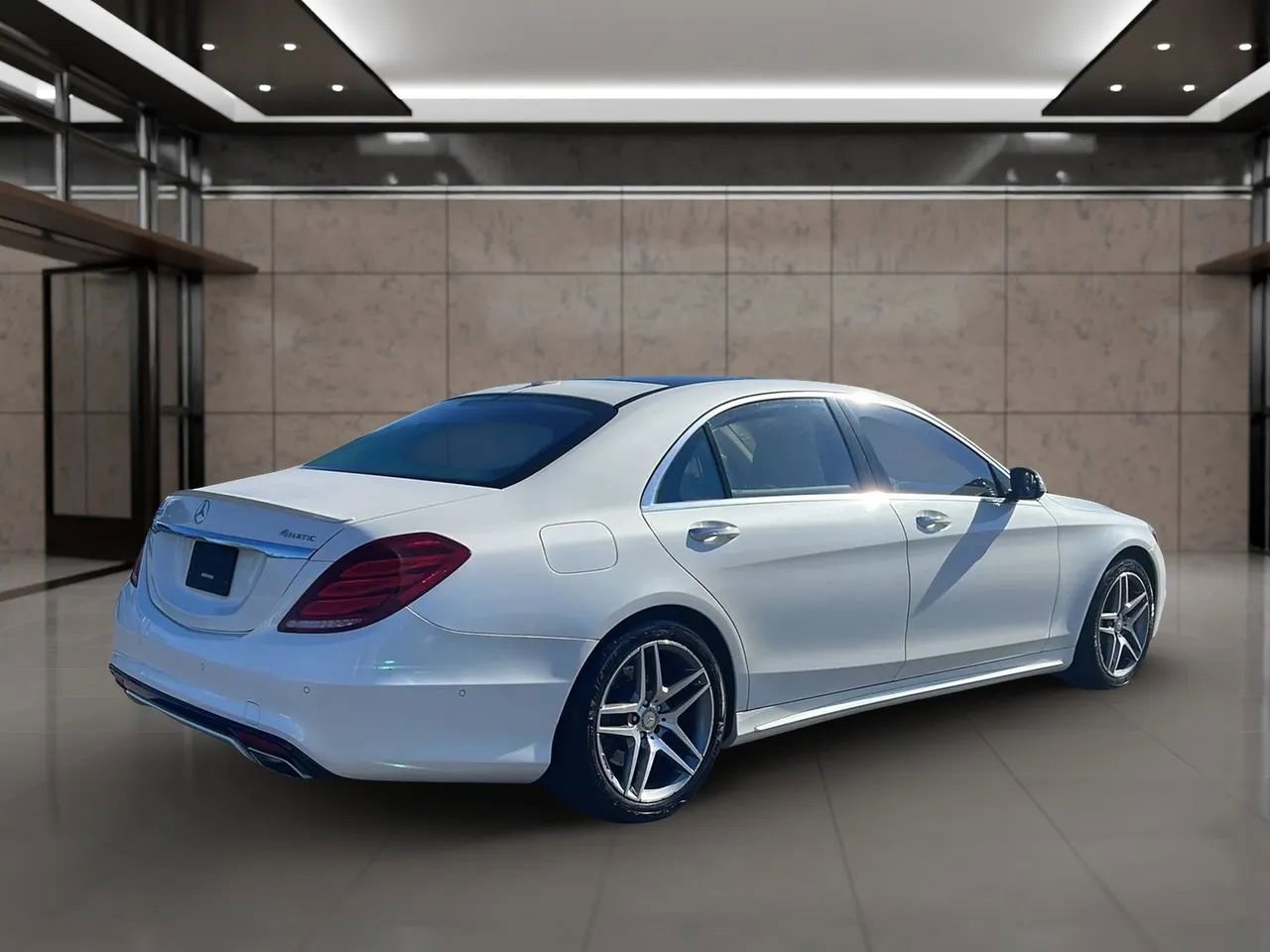 Used 2016 Mercedes-Benz S 550 4MATIC Sedan image 4