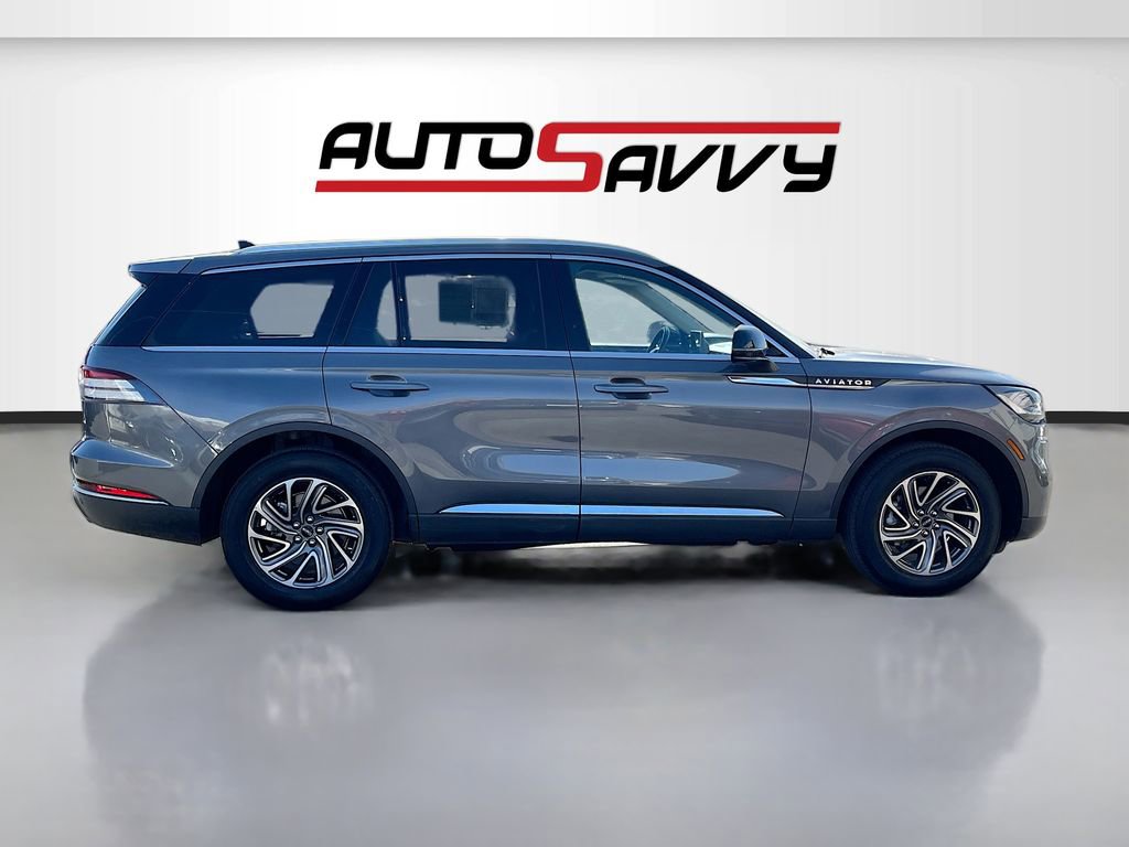 Used 2023 Lincoln Aviator AWD image 8