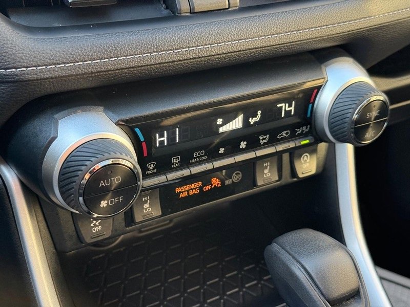 Used 2021 Toyota RAV4 XLE image 29