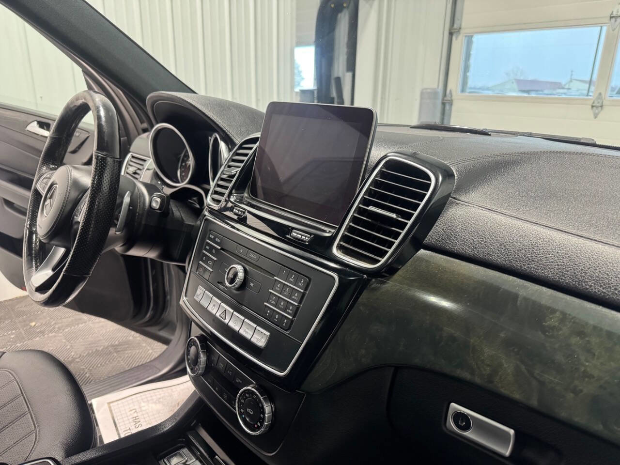 Used 2018 Mercedes-Benz GLS 450 4MATIC image 26
