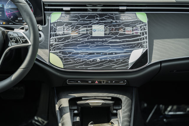 New 2027 Mercedes-Benz E 350 4MATIC Sedan image 21