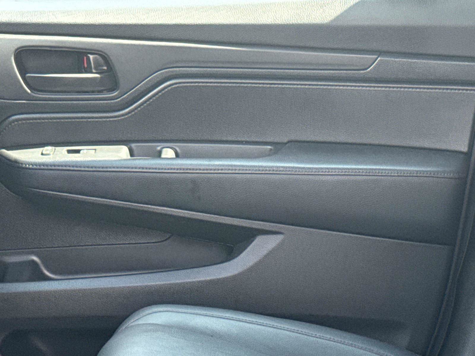Certified 2024 Honda Odyssey Sport image 23