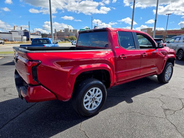 Used 2026 Toyota Tacoma SR5 AWD/4WD image 8