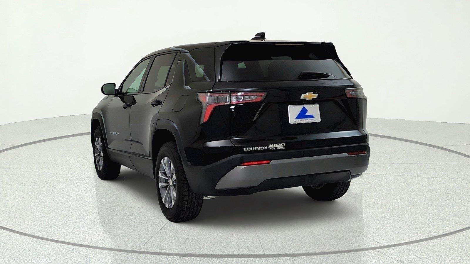 Used 2025 Chevrolet Equinox LT FWD image 5