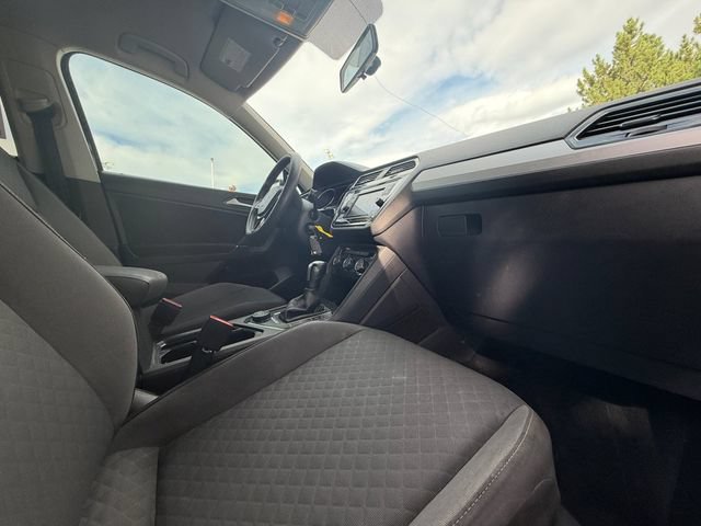 Used 2018 Volkswagen Tiguan S w/ 3rd Row Seat Package AWD/4WD image 20