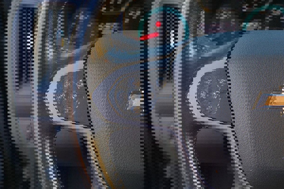 Used 2022 Chevrolet Colorado LT w/ Safety Package image 16