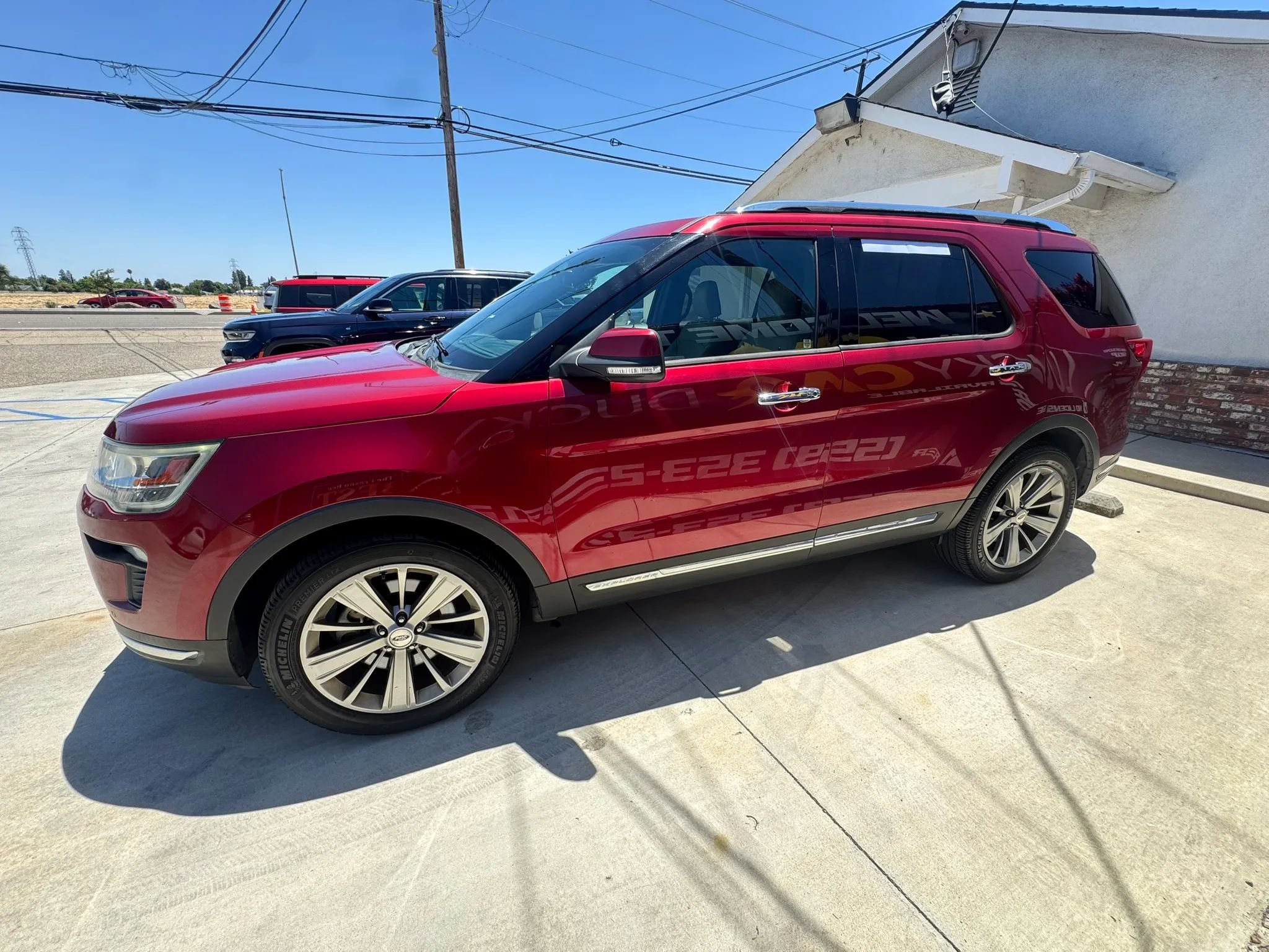 Used 2019 Ford Explorer Limited w/ Class III Trailer Tow Package FWD image 6