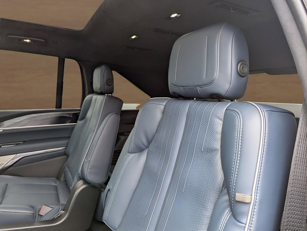 New 2025 Cadillac Escalade IQ Sport 2 AWD/4WD image 21