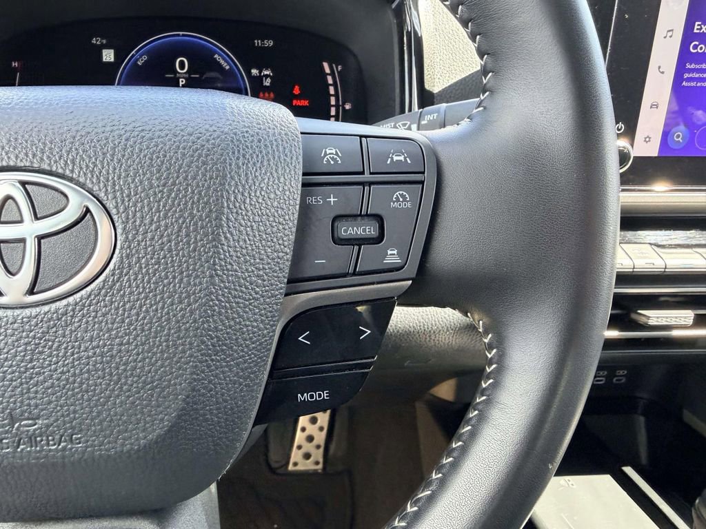 Certified 2025 Toyota Camry SE w/ Convenience Package image 8