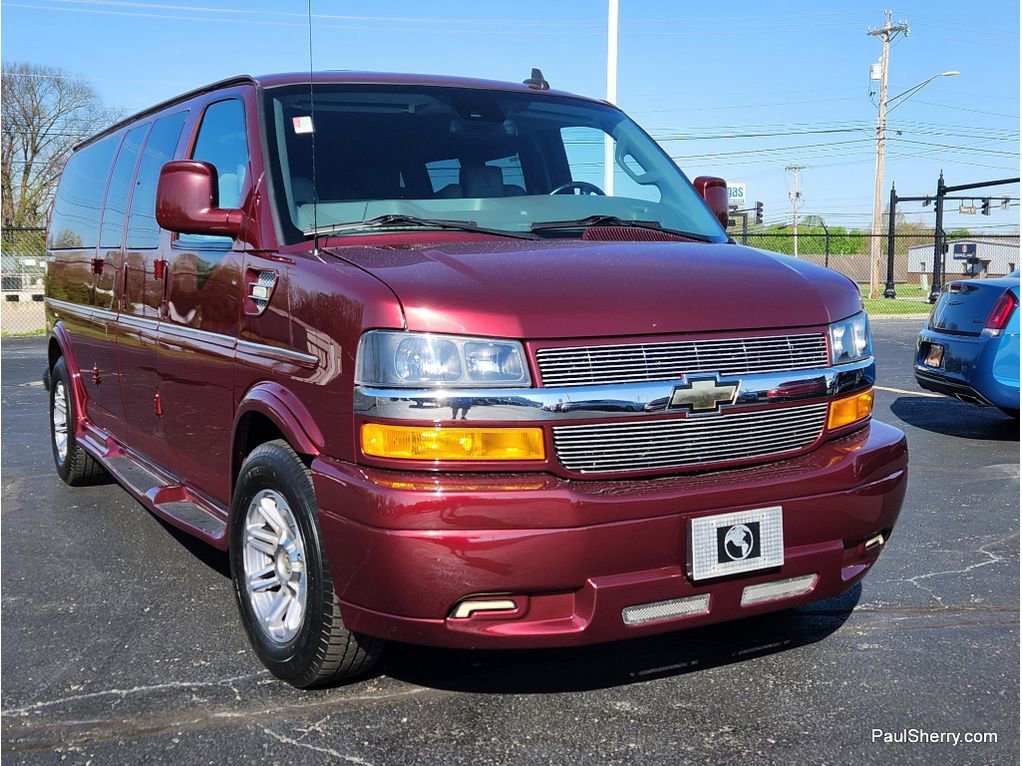 Used 2021 Chevrolet Express 3500 LS w/ Chrome Appearance Package image 11