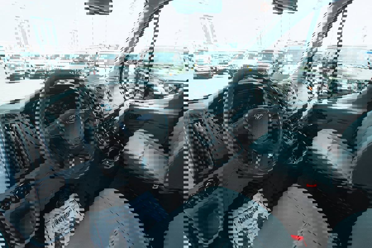 Used 2018 Ford Transit 250 138 image 16