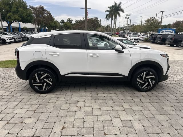 Used 2025 Nissan Kicks SV FWD image 14