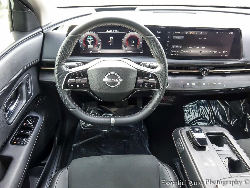 Used 2023 Nissan Ariya AWD image 12