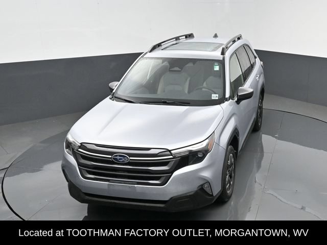 Used 2025 Subaru Forester Premium AWD/4WD image 21