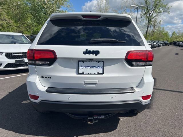 Used 2018 Jeep Grand Cherokee Laredo AWD/4WD image 32