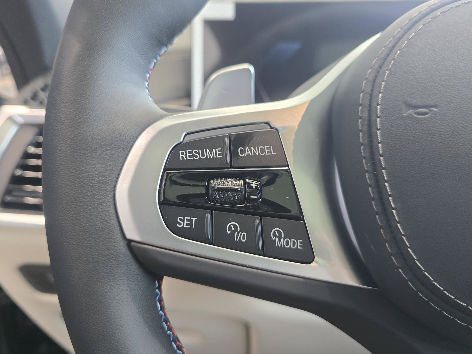New 2027 BMW X6 M60i AWD/4WD image 22
