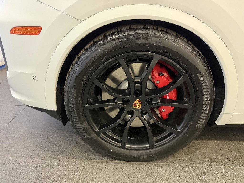 New 2026 Porsche Cayenne S AWD/4WD image 10