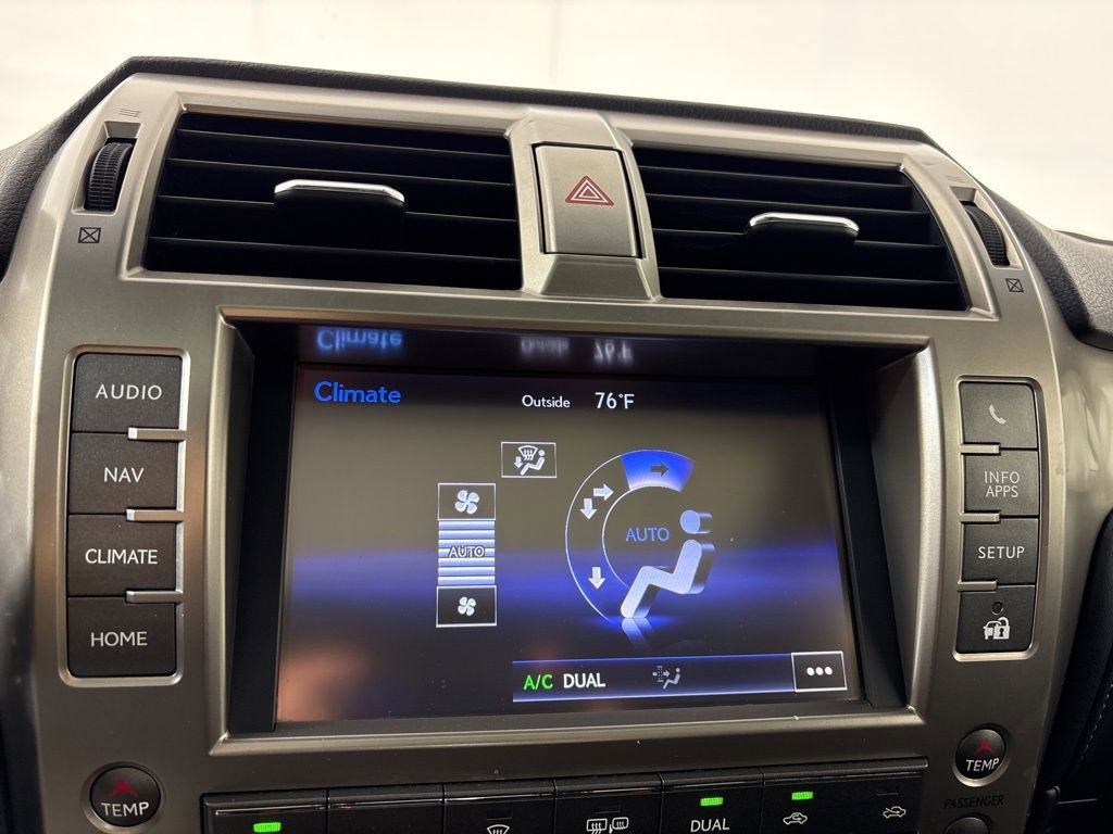 Used 2019 Lexus GX 460 w/ Navigation Package image 34