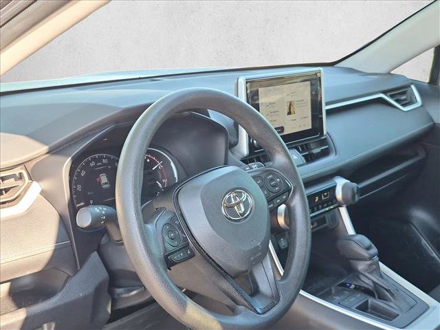 Used 2023 Toyota RAV4 LE FWD image 10