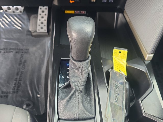 Used 2025 Toyota Camry SE w/ Convenience Package FWD image 20