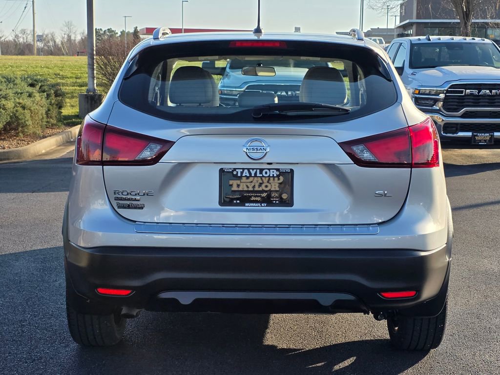 Used 2018 Nissan Rogue Sport SL image 6