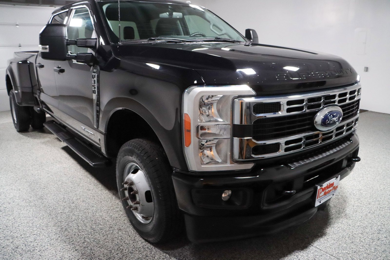 Used 2023 Ford F350 XLT AWD/4WD image 5