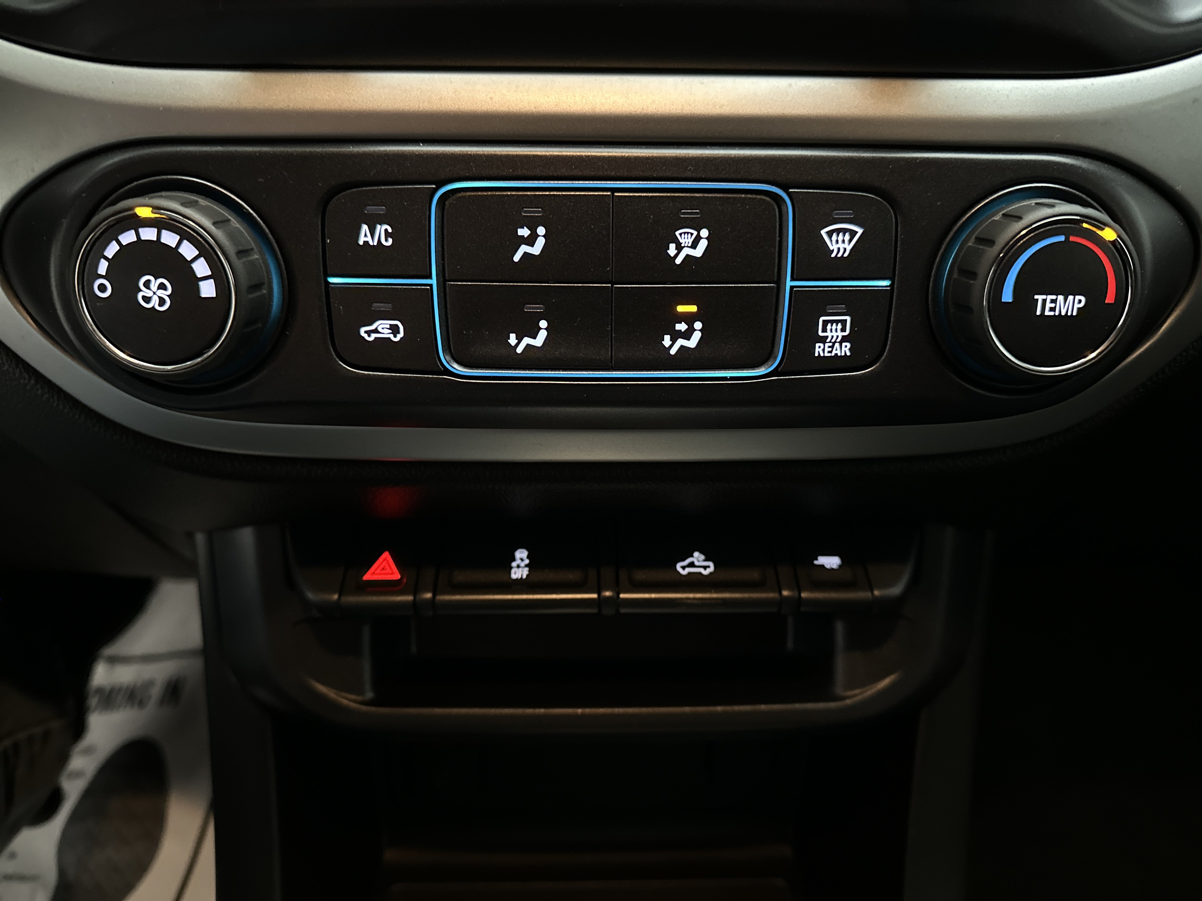 Used 2018 Chevrolet Colorado LT w/ LT Convenience Package AWD/4WD image 34