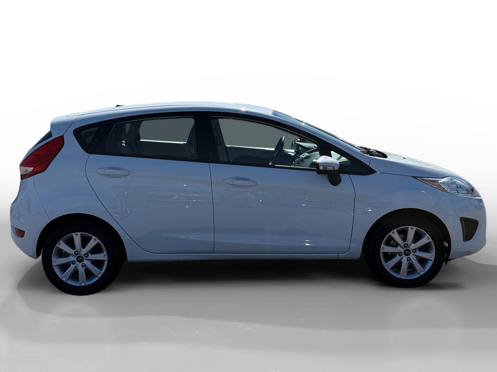 Used 2013 Ford Fiesta SE FWD image 6