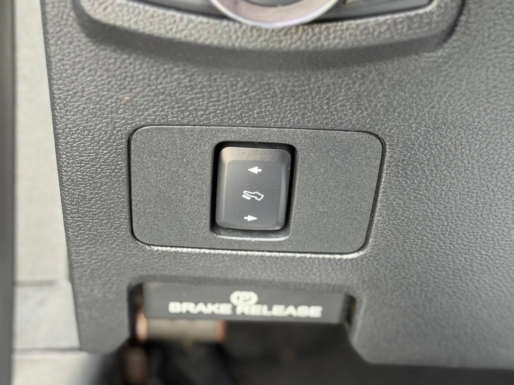 Used 2019 Ford F350 Lariat w/ Chrome Package AWD/4WD image 25