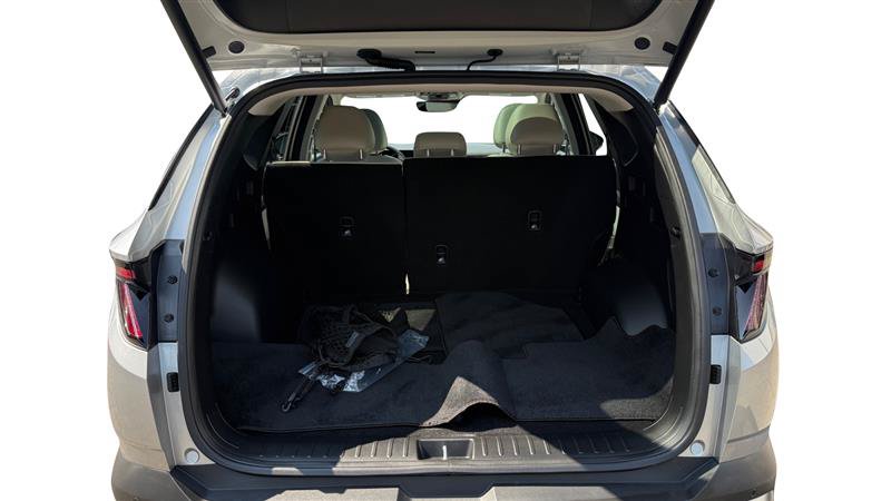 Used 2025 Hyundai Tucson Limited FWD image 19