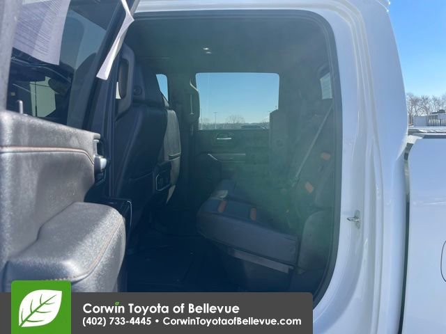 Used 2022 GMC Sierra 3500 AT4 w/ AT4 Preferred Package image 7