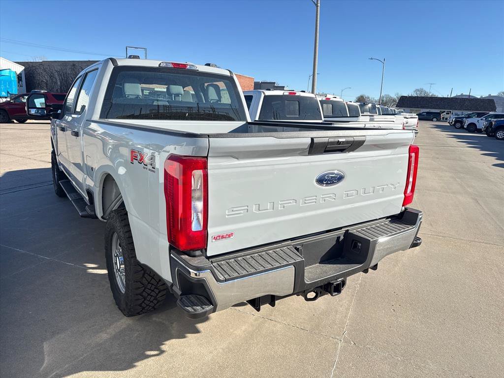 New 2026 Ford F250 XL w/ XL Off-Road Package AWD/4WD image 4