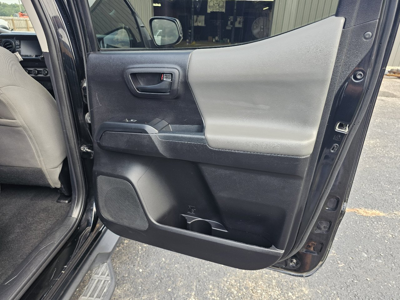 Used 2021 Toyota Tacoma SR image 14