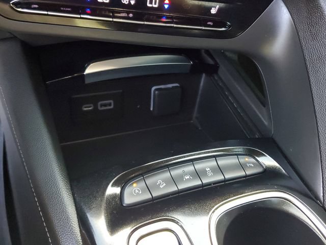 Used 2023 Buick Envision Essence w/ Sport Touring Package AWD/4WD image 24