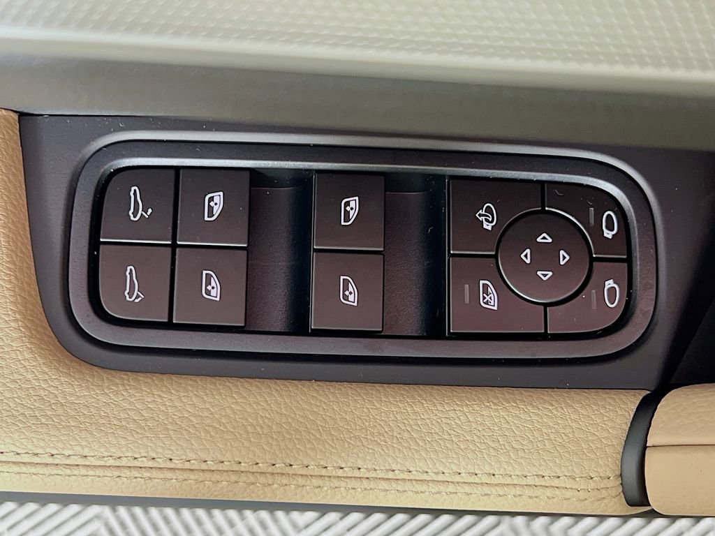 New 2026 Porsche Cayenne image 20