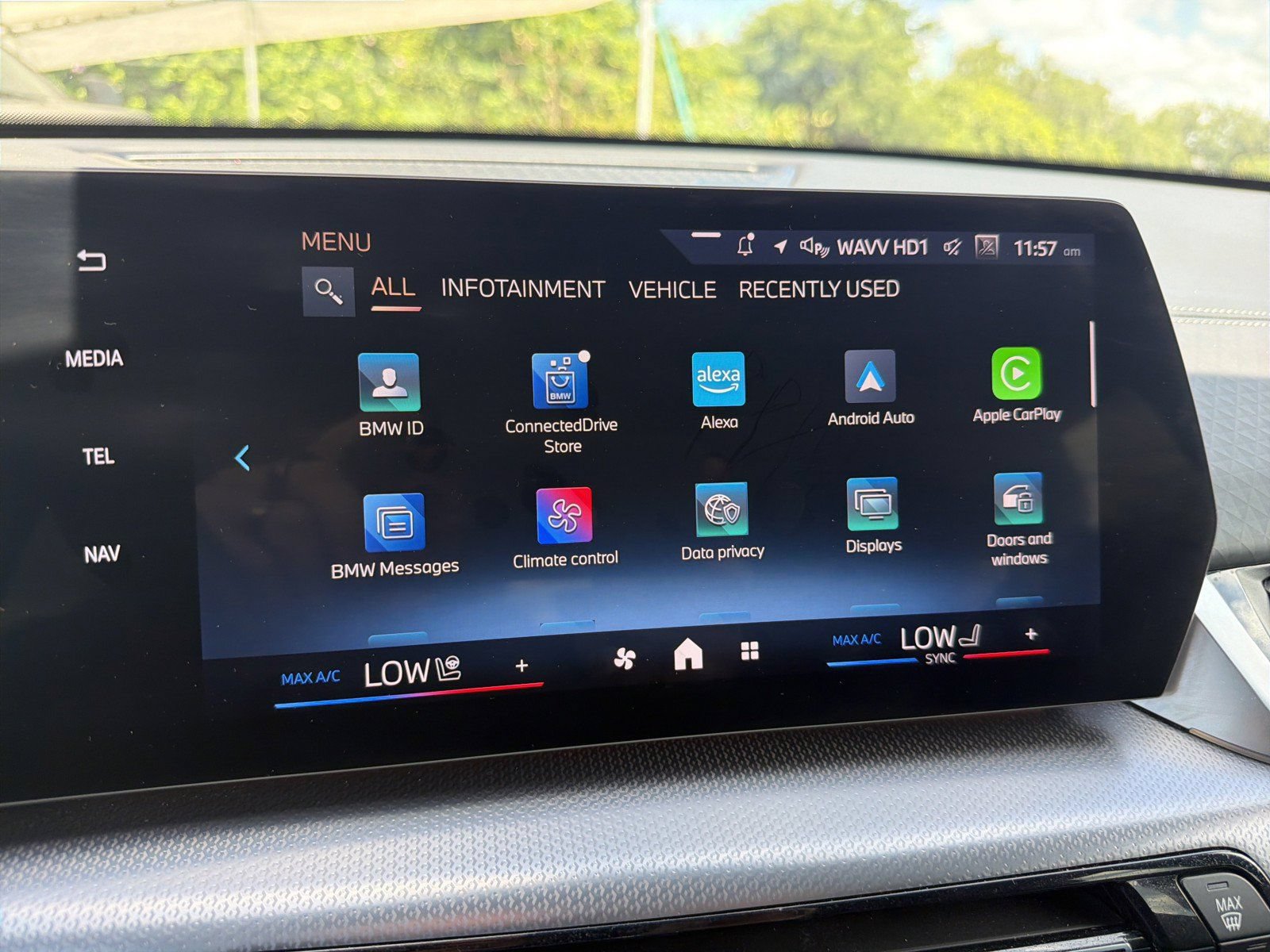 Certified 2025 BMW X2 xDrive28i AWD/4WD image 27
