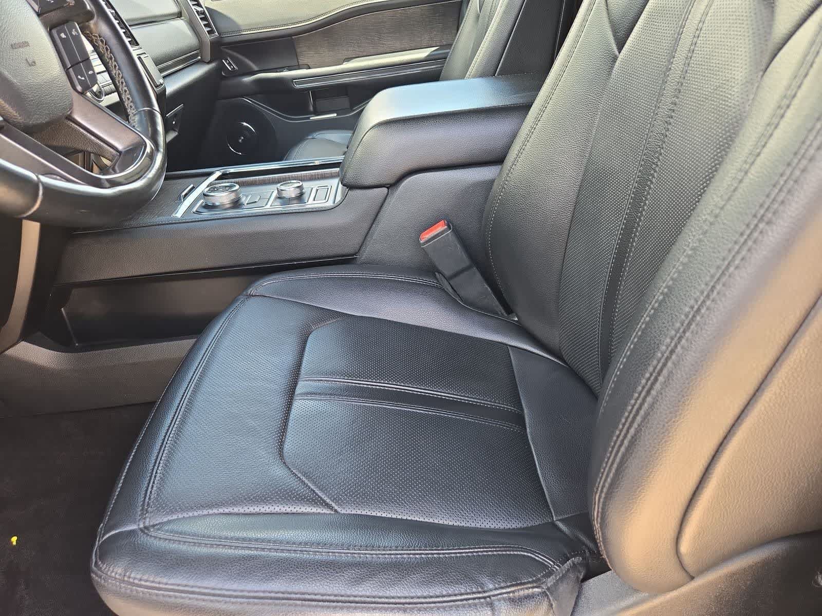 Used 2021 Ford Expedition Max Limited AWD/4WD image 15
