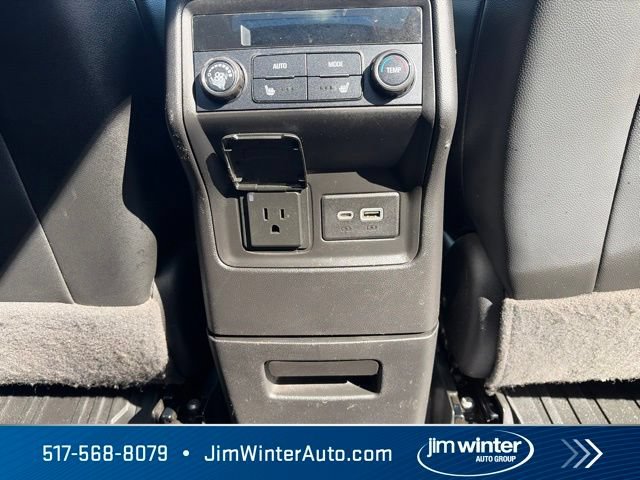 Used 2020 GMC Acadia SLT w/ Driver Alert Package II AWD/4WD image 17