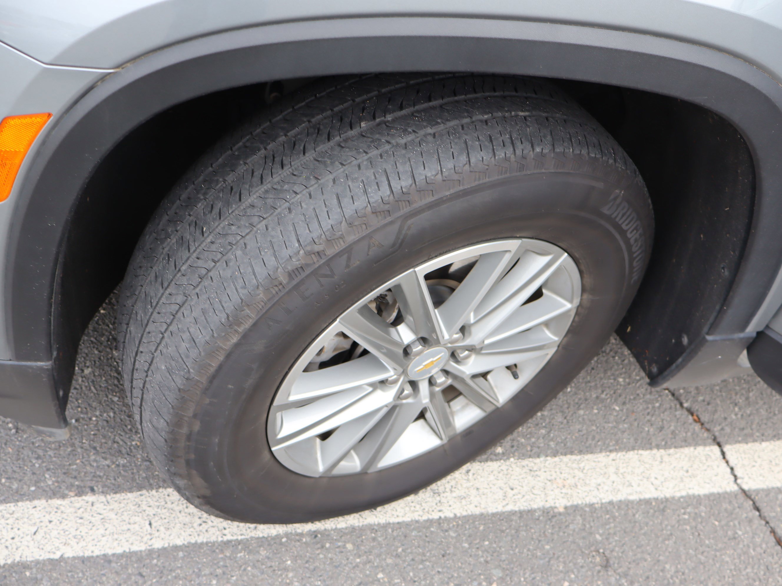 Certified 2023 Chevrolet Traverse LT w/ LPO, Floor Liner Package image 42