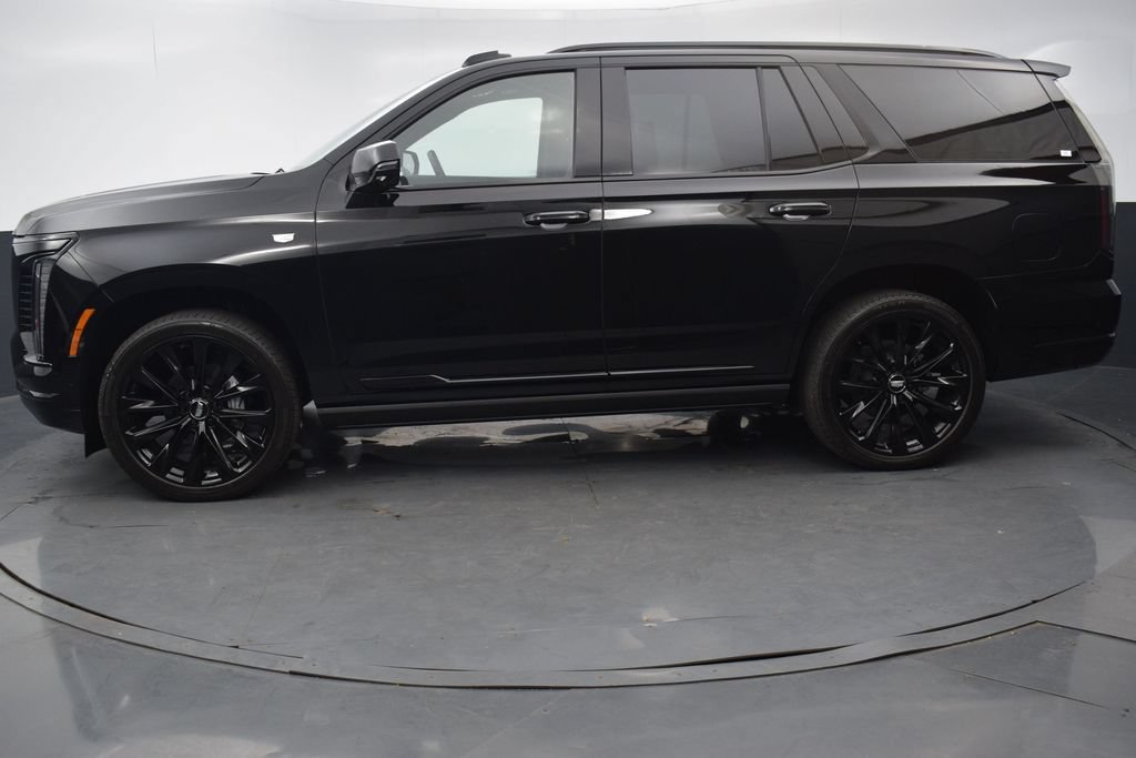 Certified 2026 Cadillac Escalade Platinum Sport w/ LPO, ONYX Package AWD/4WD image 2