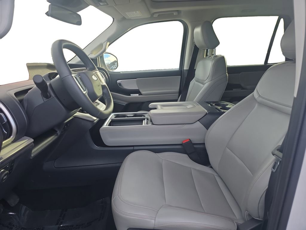 Used 2025 Ford Expedition Max Active image 11