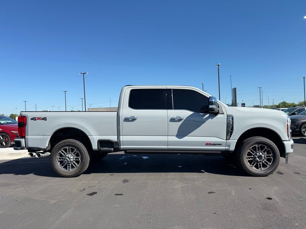 Used 2025 Ford F250 Platinum w/ Platinum Plus Package image 4