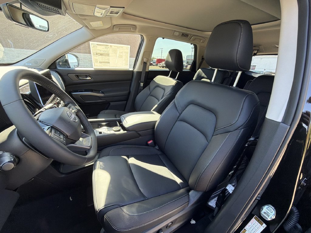 New 2026 Nissan Pathfinder SL w/ SL Premium Package AWD/4WD image 13