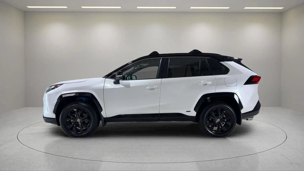 Used 2023 Toyota RAV4 XSE AWD/4WD image 19